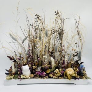 Häschen in Blumenwiese